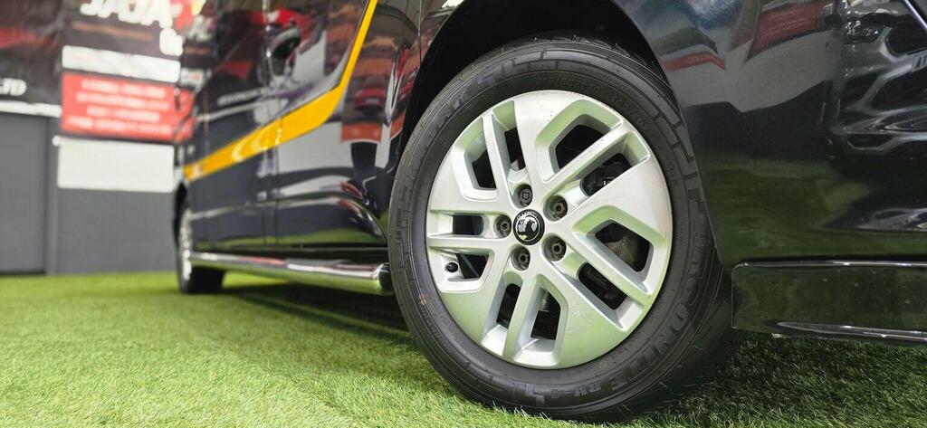 Vauxhall Vivaro Campervan 201868 FN68NHM Black #4
