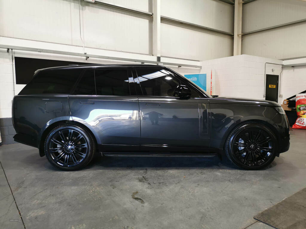 Land Rover Range Rover 3.0 D300 Hse BAZ83 Grey #3