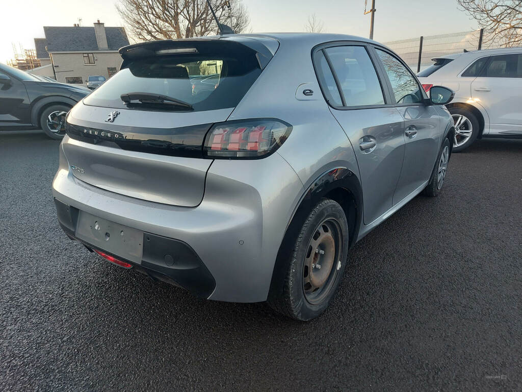 Peugeot e-208 100Kw Active 50Kwh  #3