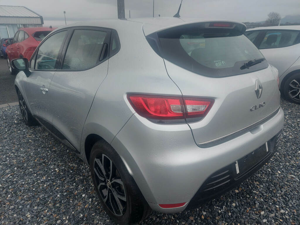 Renault Clio Dci 90Bhp Silver #4