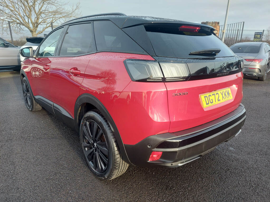 Peugeot 3008 1.5 Bluehdi Gt Eat8 DG72XKM Red #4
