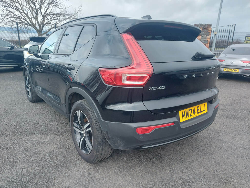 Volvo XC40 2.0 B3p Plus Dark MW24ELJ Black #4