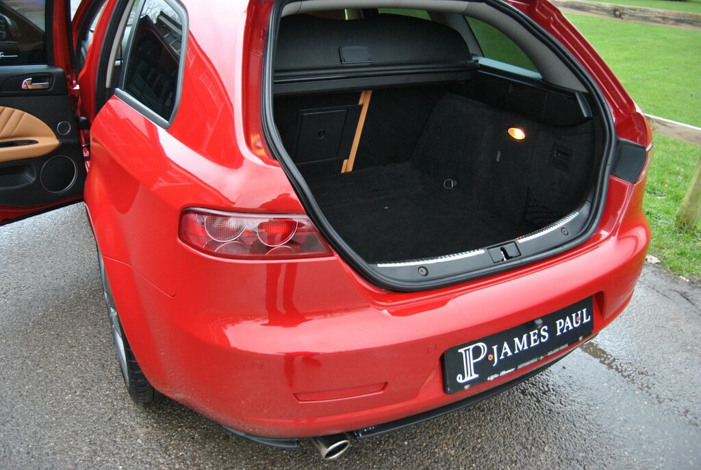 Alfa Romeo 159 159 Ti Jts Red #25