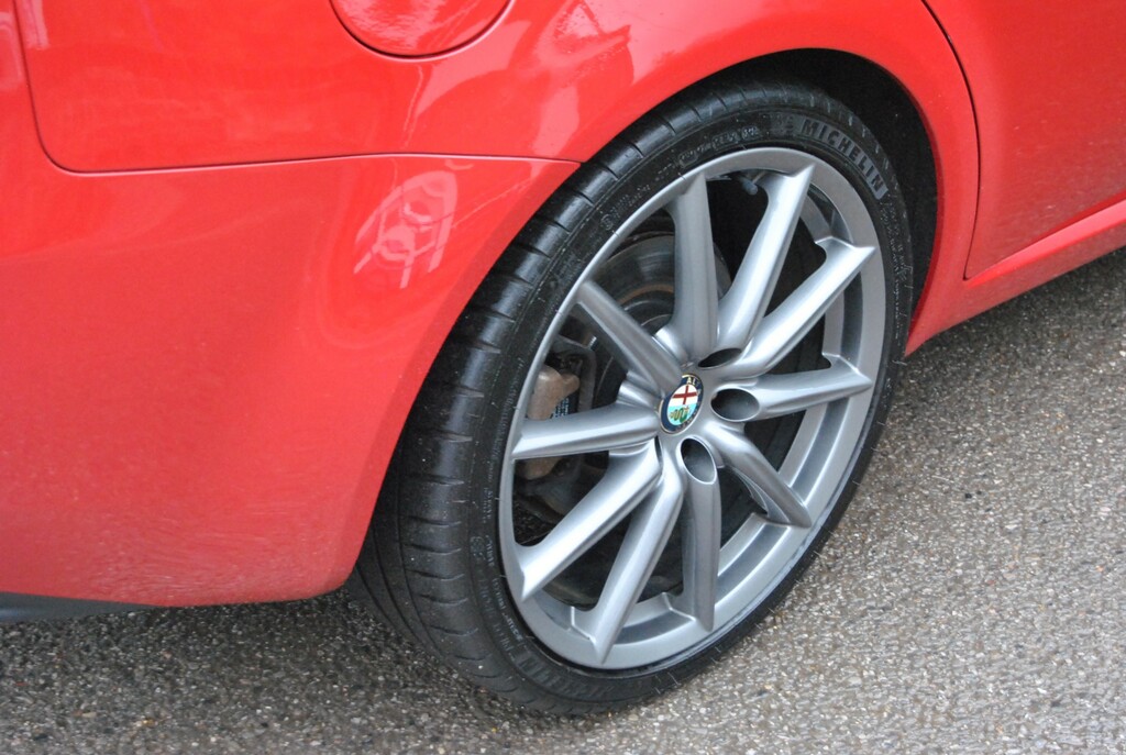 Alfa Romeo 159 159 Ti Jts Red #17