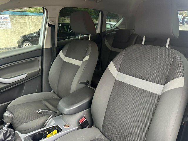 Ford Kuga 2.0 Tdci Zetec Suv 2Wd Euro 5 1 White #6