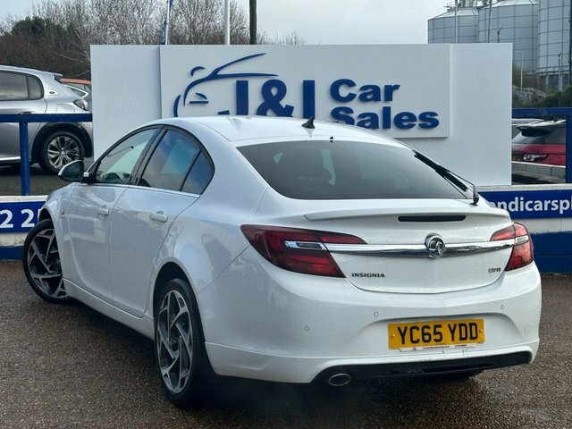 Vauxhall Insignia 2.0 Cdti Sri VX Line Nav Hatchback White #5