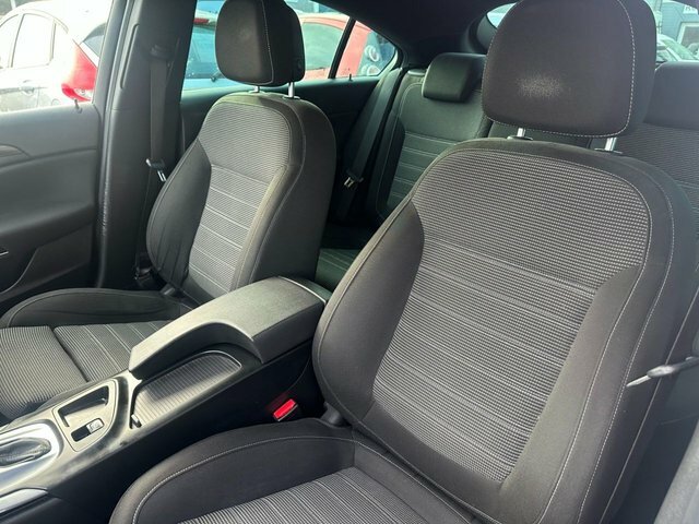 Vauxhall Insignia 2.0 Cdti Sri VX Line Nav Hatchback White #6