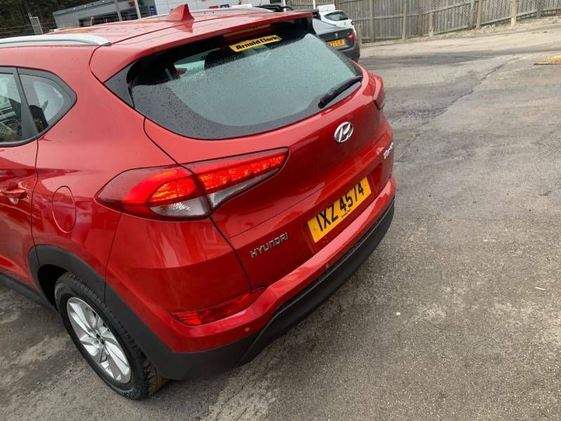 Hyundai Tucson Tucson Se Blue Drive 2Wd Crdi - 2015 65 IXZ4574 Red #4
