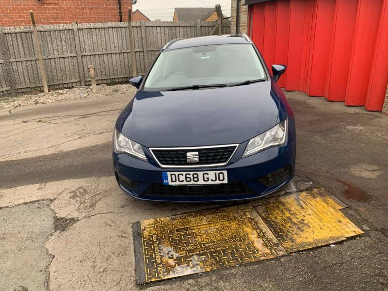 Seat Leon Se Dynamic Tdi - 2019 68 Blue