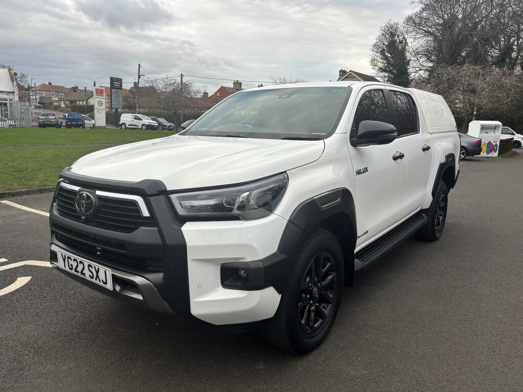 Toyota HILUX 2.8 D-4d Invincible X 4Wd Euro 6 Ss YG22SXJ White #3