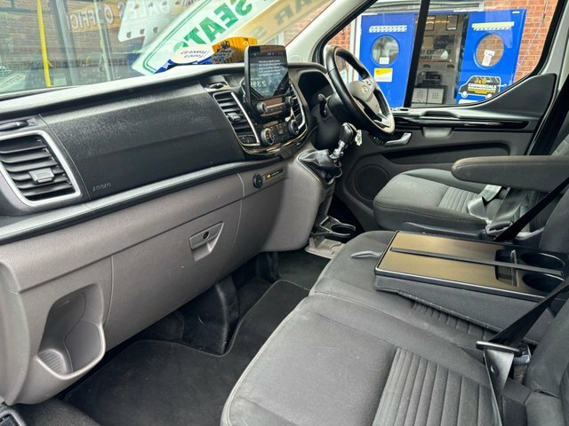 Ford Transit Custom Crew Van L2 Ltd Silver