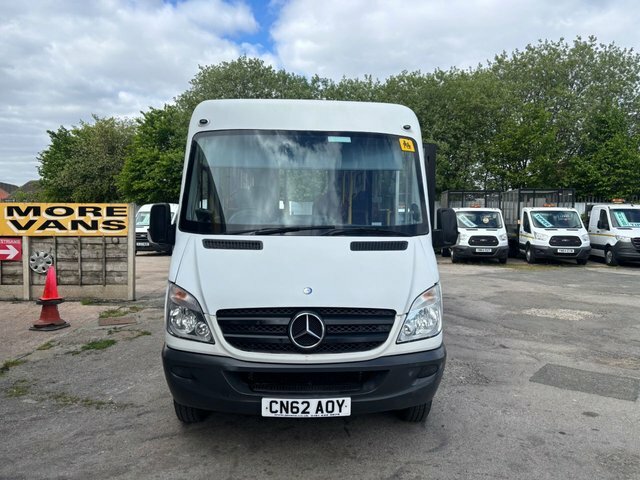 Mercedes-Benz Sprinter Mellor Minibus Lift Twin White #6