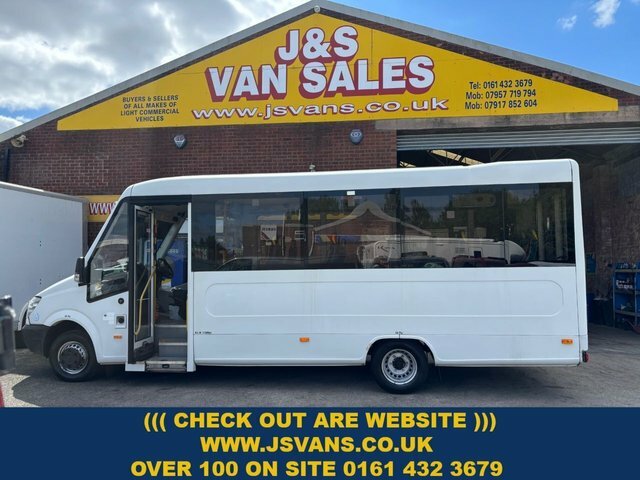Mercedes-Benz Sprinter Mellor Minibus Lift Twin White