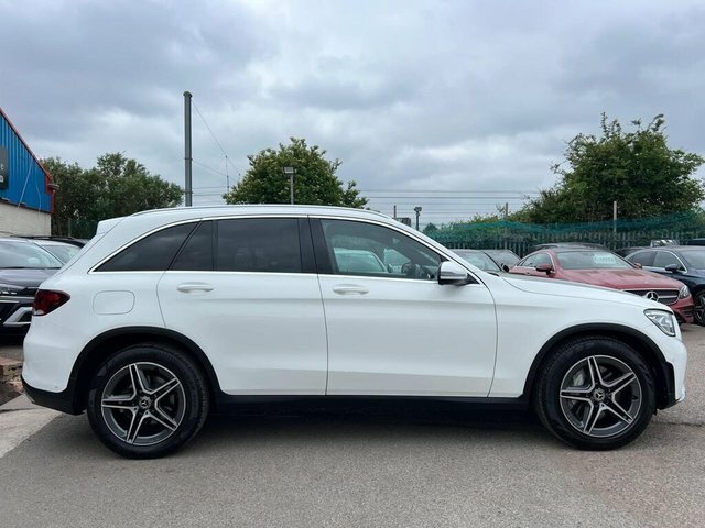 Mercedes-Benz GLC Class 2019 2.0 Glc220d Amg Line Suv G-tronic BG69PBF White #6