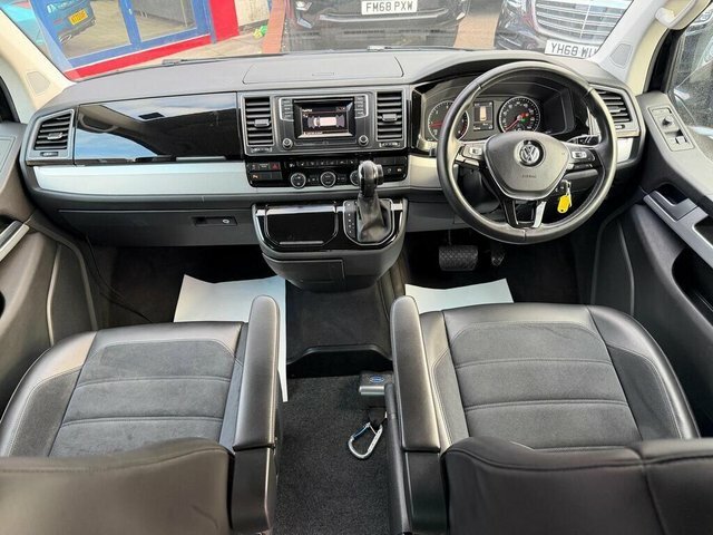 Volkswagen Caravelle 2019 2.0 Tdi Bluemotion Tech Executive Mpv Die Black #3