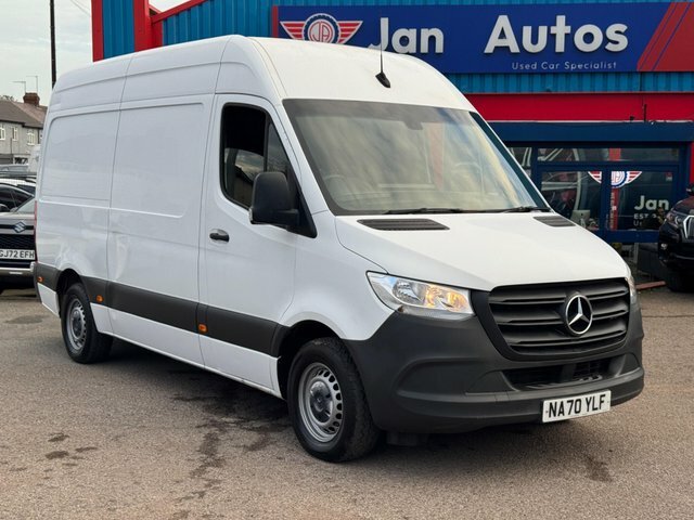 Mercedes-Benz Sprinter 2020 2.0 315 Cdi Progressive Rwd L2 H2 Euro 6 Ss White