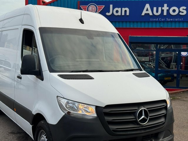 Mercedes-Benz Sprinter 2020 2.0 315 Cdi Progressive Rwd L2 H2 Euro 6 Ss White #3