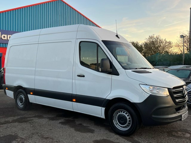Mercedes-Benz Sprinter 2022 2.0 315 Cdi Progressive Panel Van White