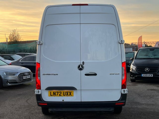 Mercedes-Benz Sprinter 2022 2.0 315 Cdi Progressive Panel Van White #6