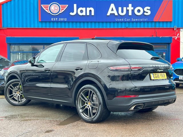 Porsche Cayenne 2018 3.0 V6 E-hybrid 14Kwh Tiptronics 4Wd Euro 6 Black #2