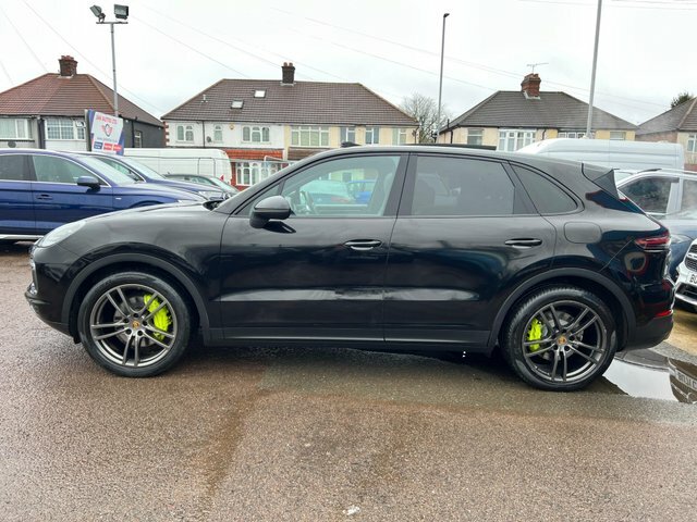 Porsche Cayenne 2018 3.0 V6 E-hybrid 14Kwh Tiptronics 4Wd Euro 6 Black #4
