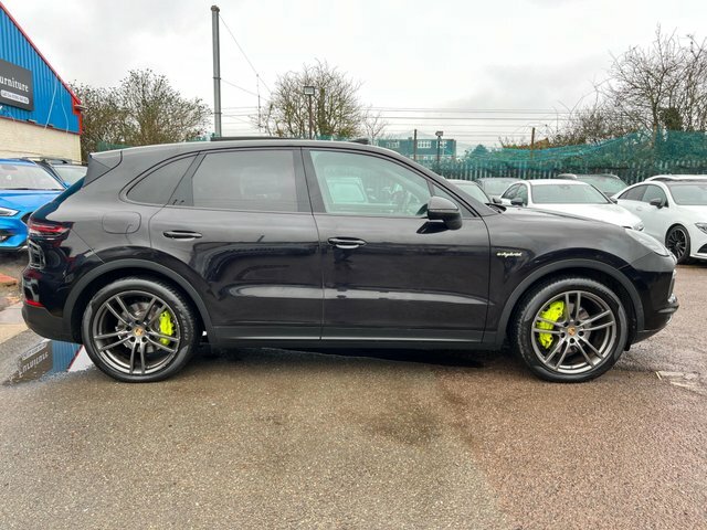 Porsche Cayenne 2018 3.0 V6 E-hybrid 14Kwh Tiptronics 4Wd Euro 6 Black #3