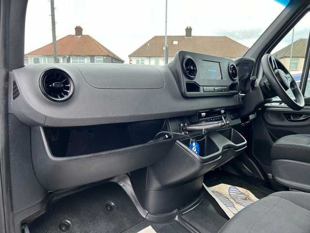 Mercedes-Benz Sprinter 2020 2.1 314 Cdi Progressive Panel Van LK70EDP White #3
