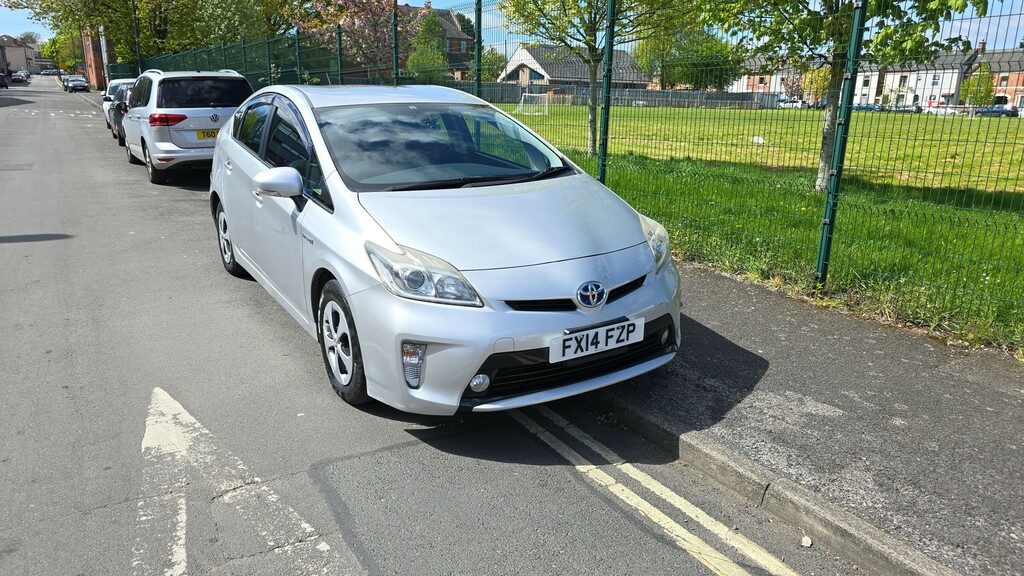Toyota Prius Hybrid Silver