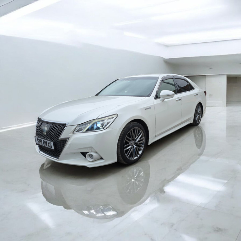 Toyota Crown Athlete S White