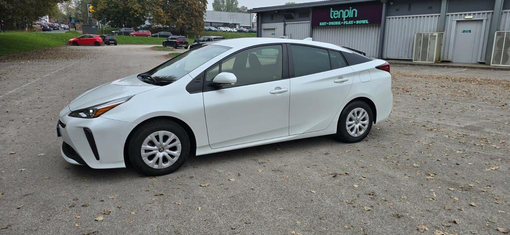 Toyota Prius Hatchback FD21OGH White #6