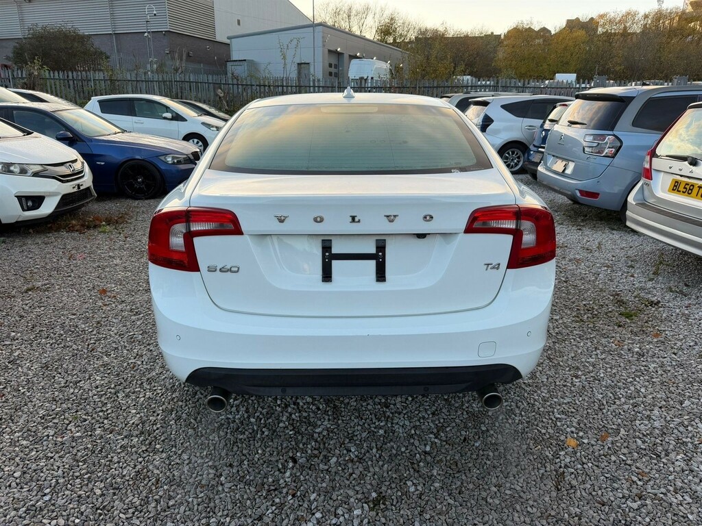 Volvo S60 1.6 T3 Se Powershift Euro 5 JCW37 White #5
