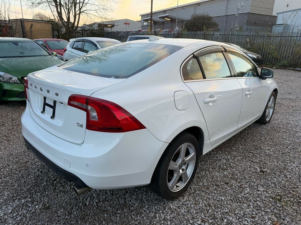 Volvo S60 1.6 T3 Se Powershift Euro 5 JCW37 White #4