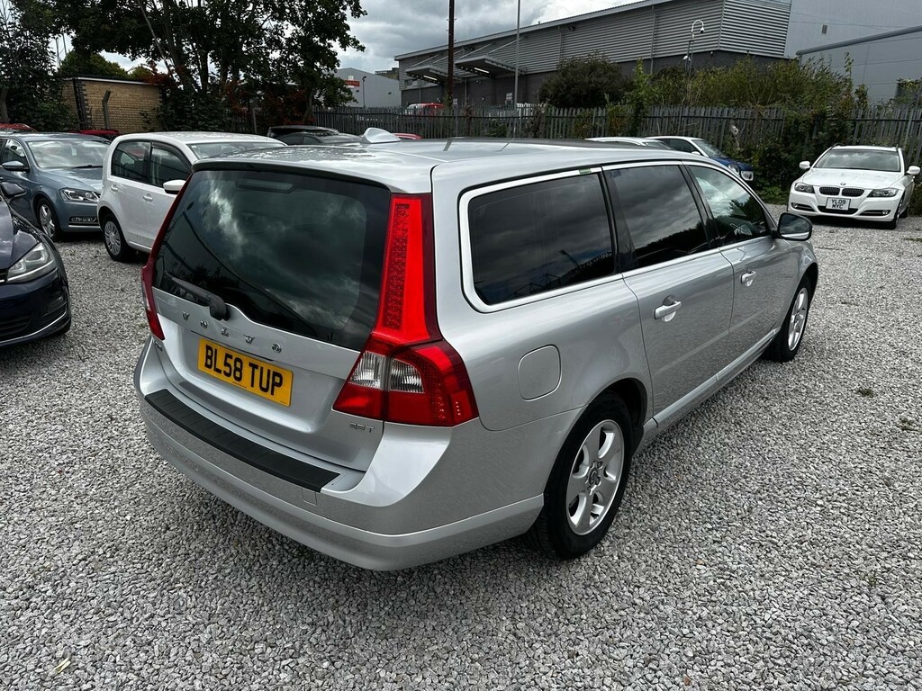 Volvo V70 2.5T Se Lux Geartronic Euro 5 Silver #6