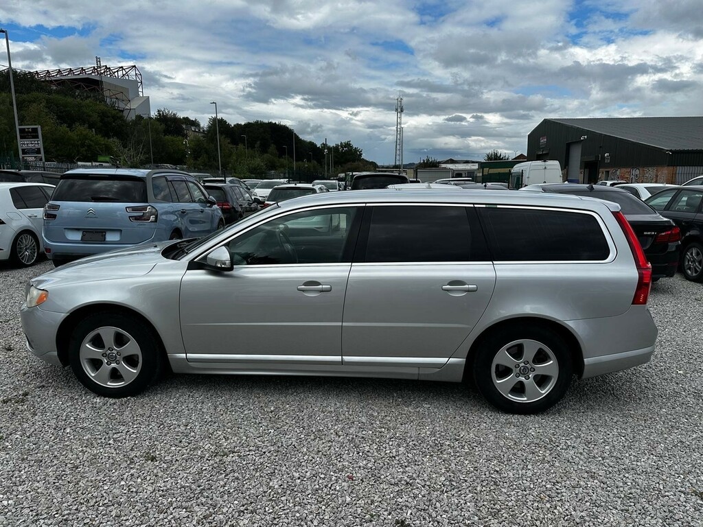 Volvo V70 2.5T Se Lux Geartronic Euro 5 Silver #4