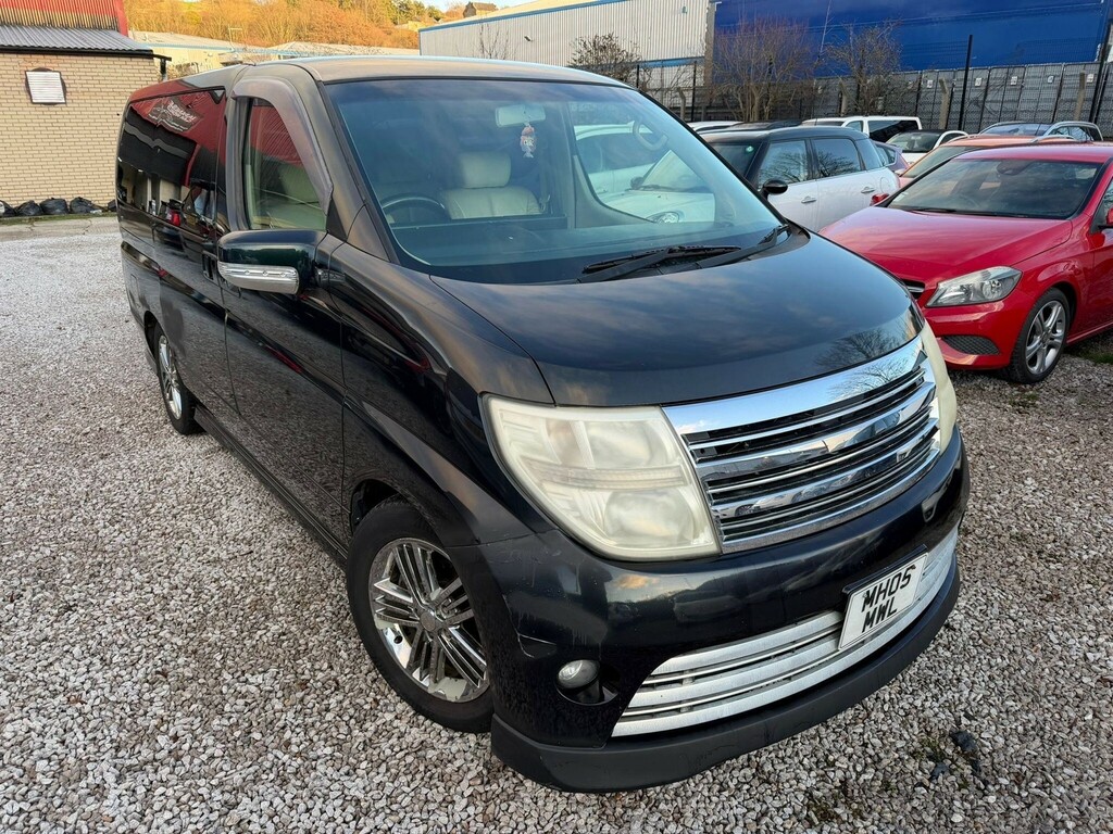 Nissan Elgrand 2.5 8 Seater Rider Black