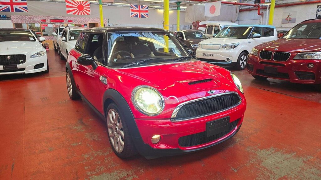 Mini Hatch Coupe 1.6 Cooper S Euro 5 200909 YL09MYA Red #3