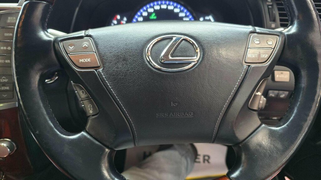 Lexus LS 600H L Rsr Black #15
