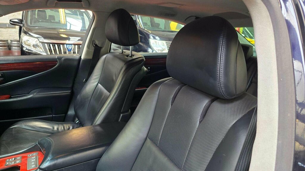 Lexus LS 600H L Rsr Black #21