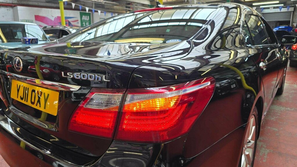 Lexus LS 600H L Rsr Black #44