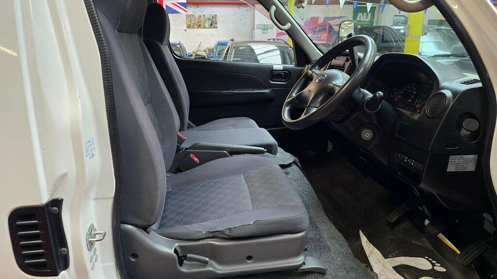 Nissan Elgrand Mpv Caravan Twin Mobility Chair Lift 200808 White #3