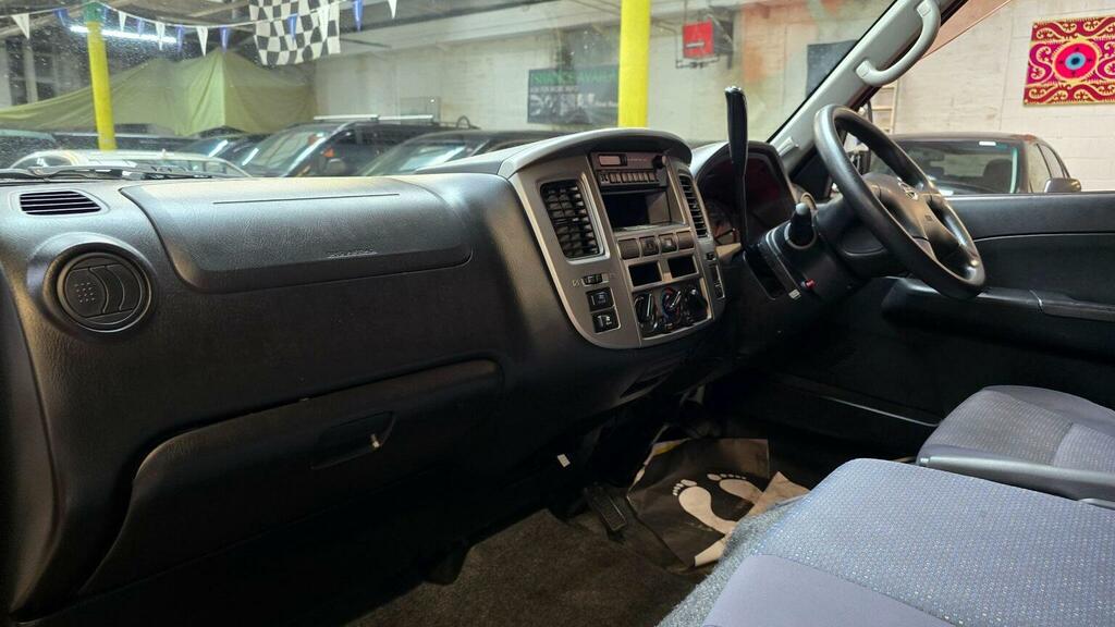 Nissan Elgrand Mpv Caravan Twin Mobility Chair Lift 200808 White #5