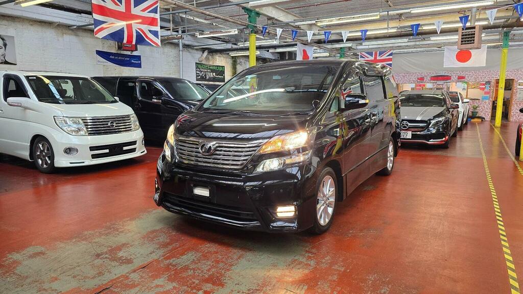 Toyota Vellfire Mpv 2.4 8 Seats Ulez Free 201060 Black