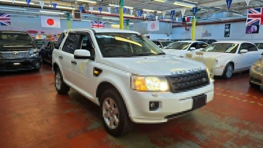 Land Rover Freelander 2 Mpv Suv 3.2 Ulez Free 201212 201212 JCF1975 White #3