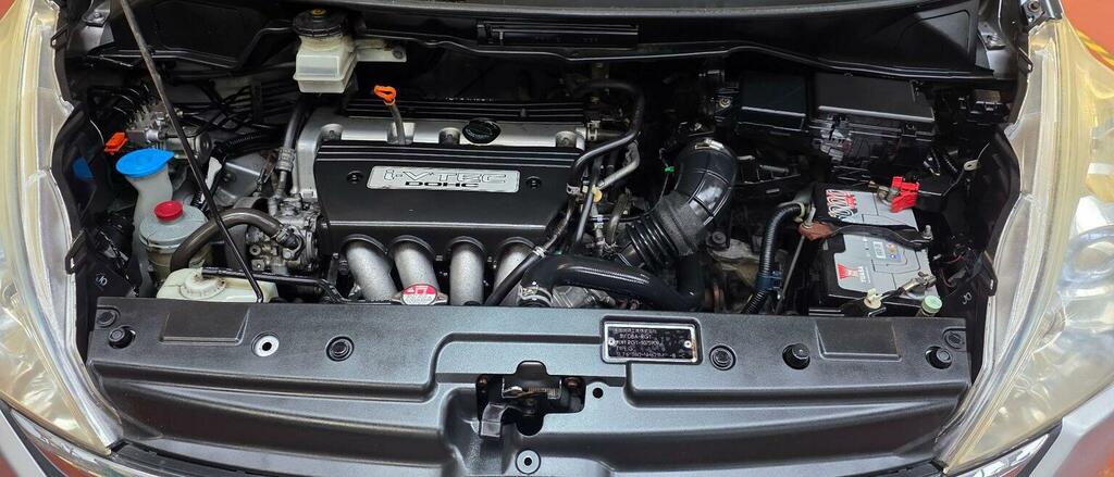 Honda StepWagon Mpv White #14