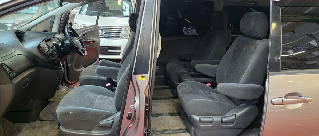 Toyota Estima Mpv White #11