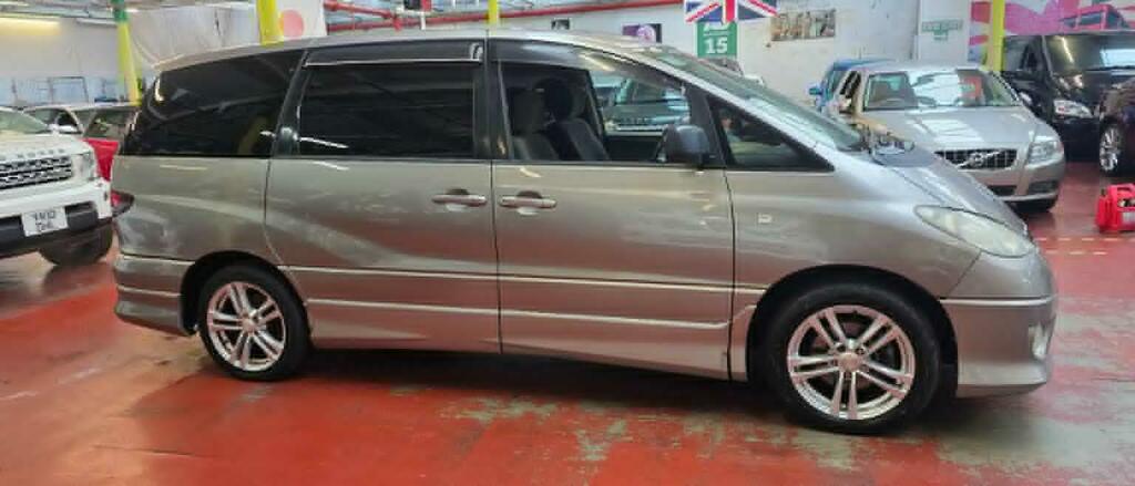Toyota Estima Mpv White #6