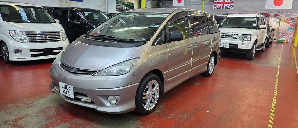 Toyota Estima Mpv White #1