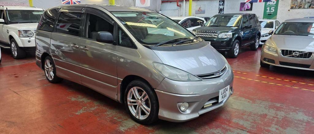 Toyota Estima Mpv White #17