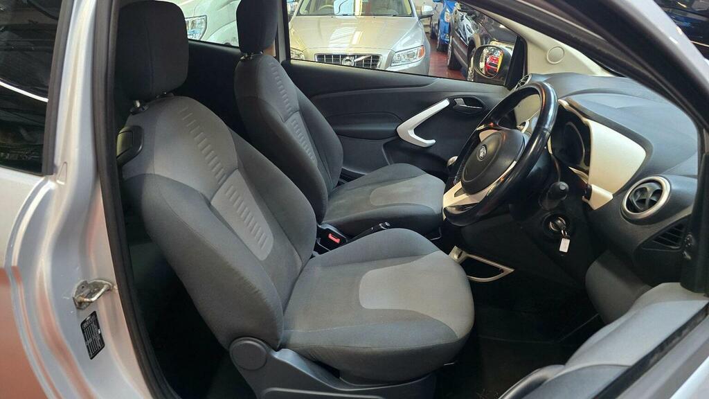 Ford KA Hatchback 1.3 Tdci Zetec Euro 4 201010 Silver #5