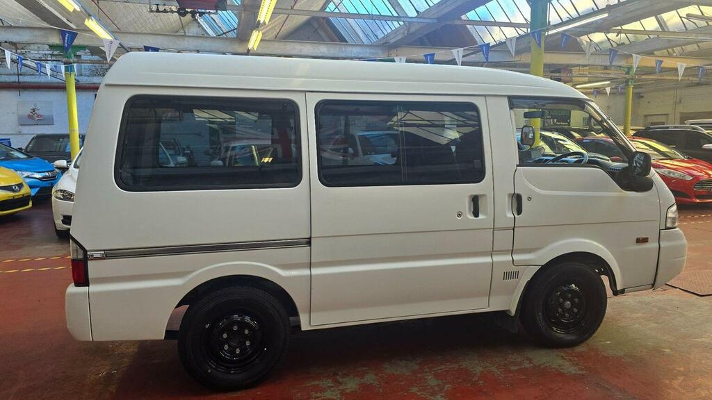 Mazda Bongo B2000 Mpv 2.0 B2000 White #22